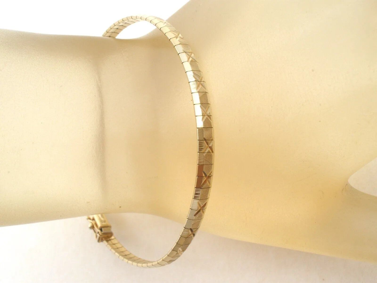 10K Gold Flexible Bangle Bracelet Vintage