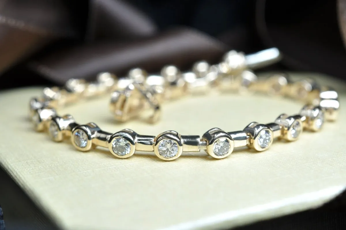1.10-3.00 CT Round Cut Diamonds - Tennis Bracelet
