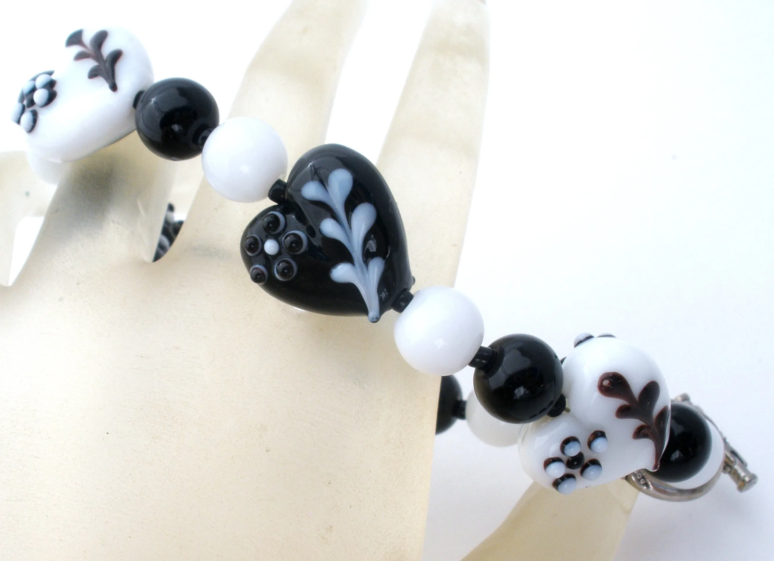 Black & White Flower Lampwork Bead Bracelet