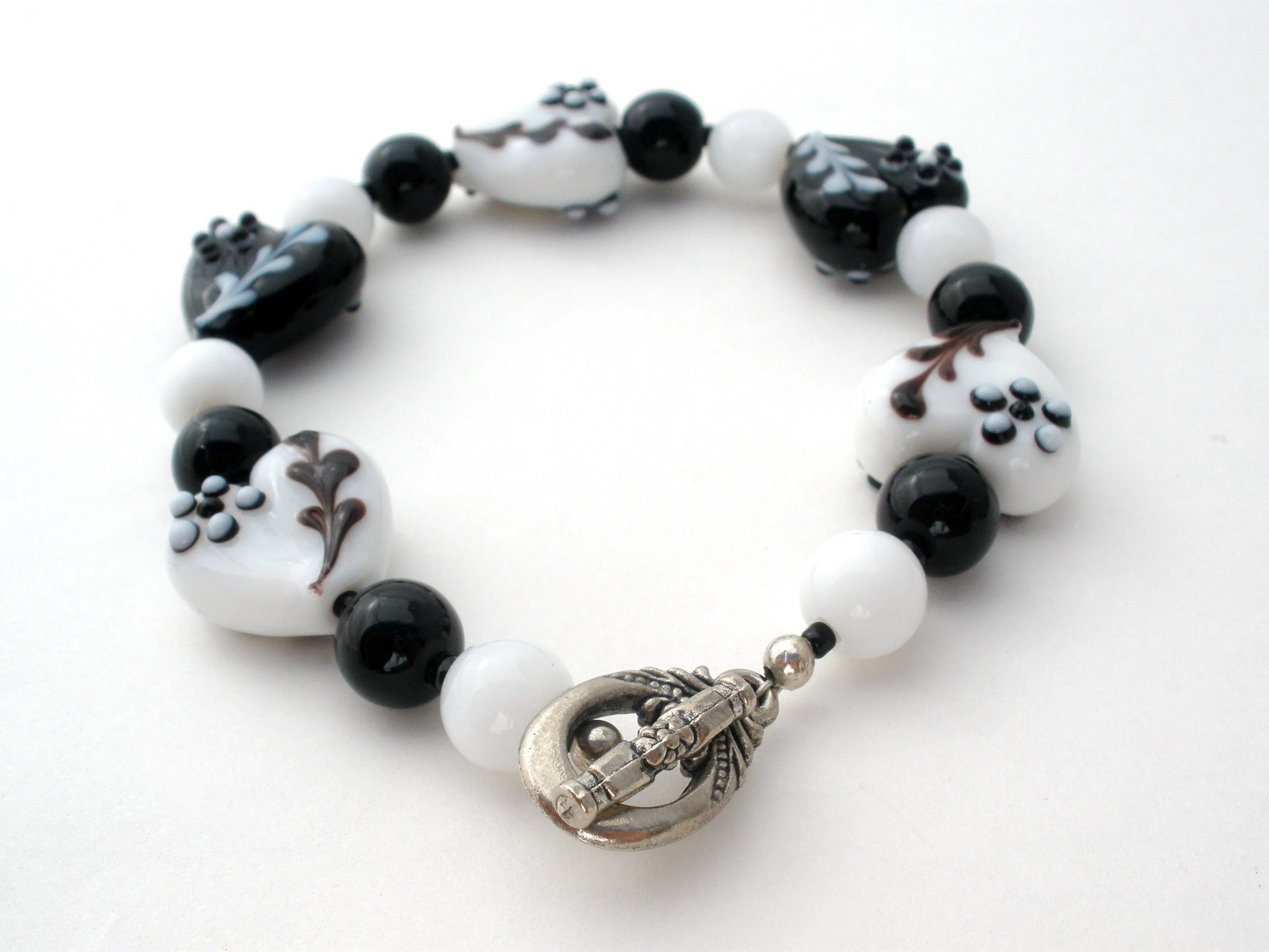 Black & White Flower Lampwork Bead Bracelet