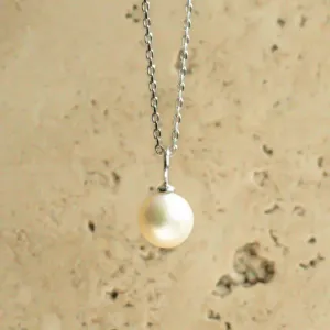 Charm Australian Akoya Broken Bay 7mm AA 9ct Yellow Gold