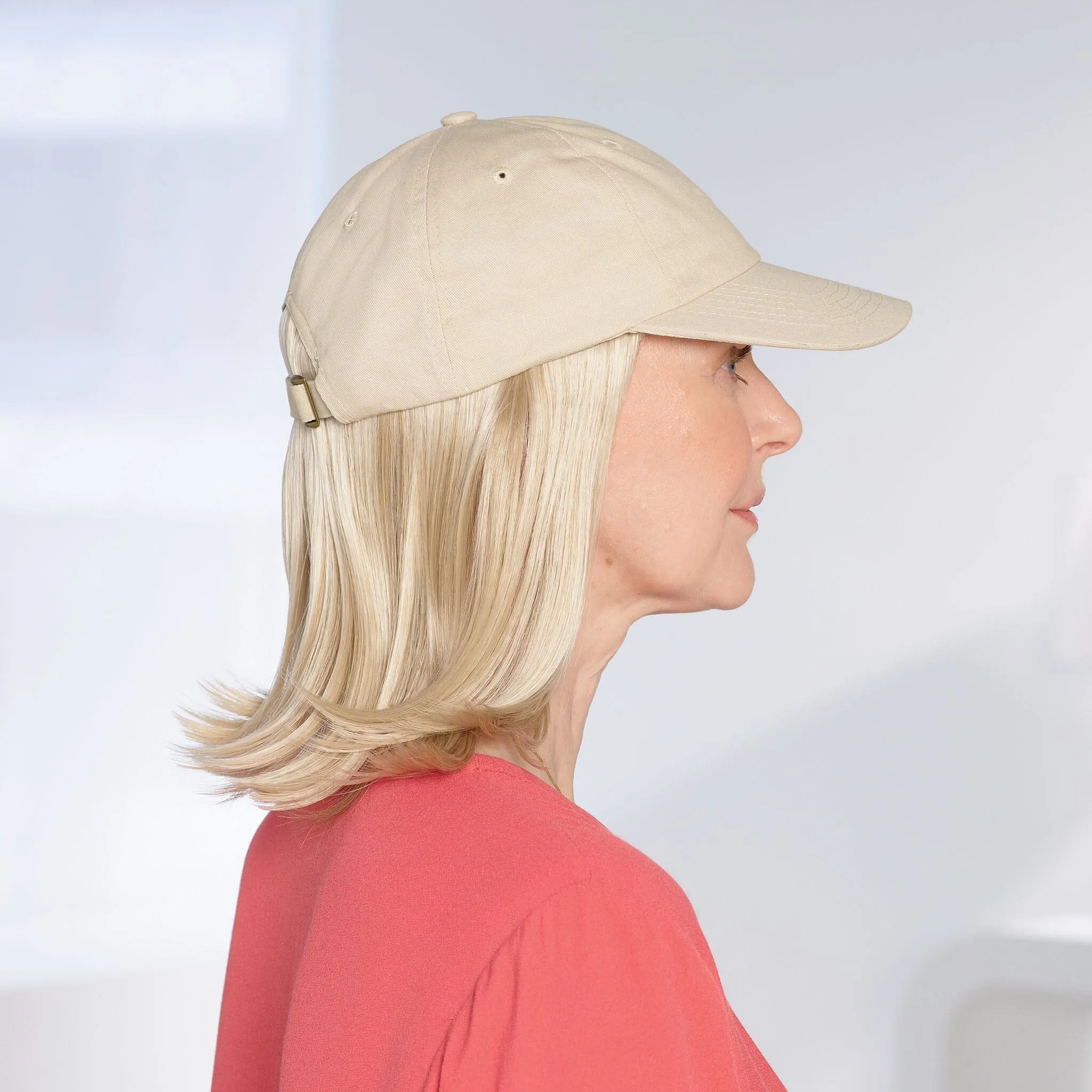 Classic Wig with Beige Hat