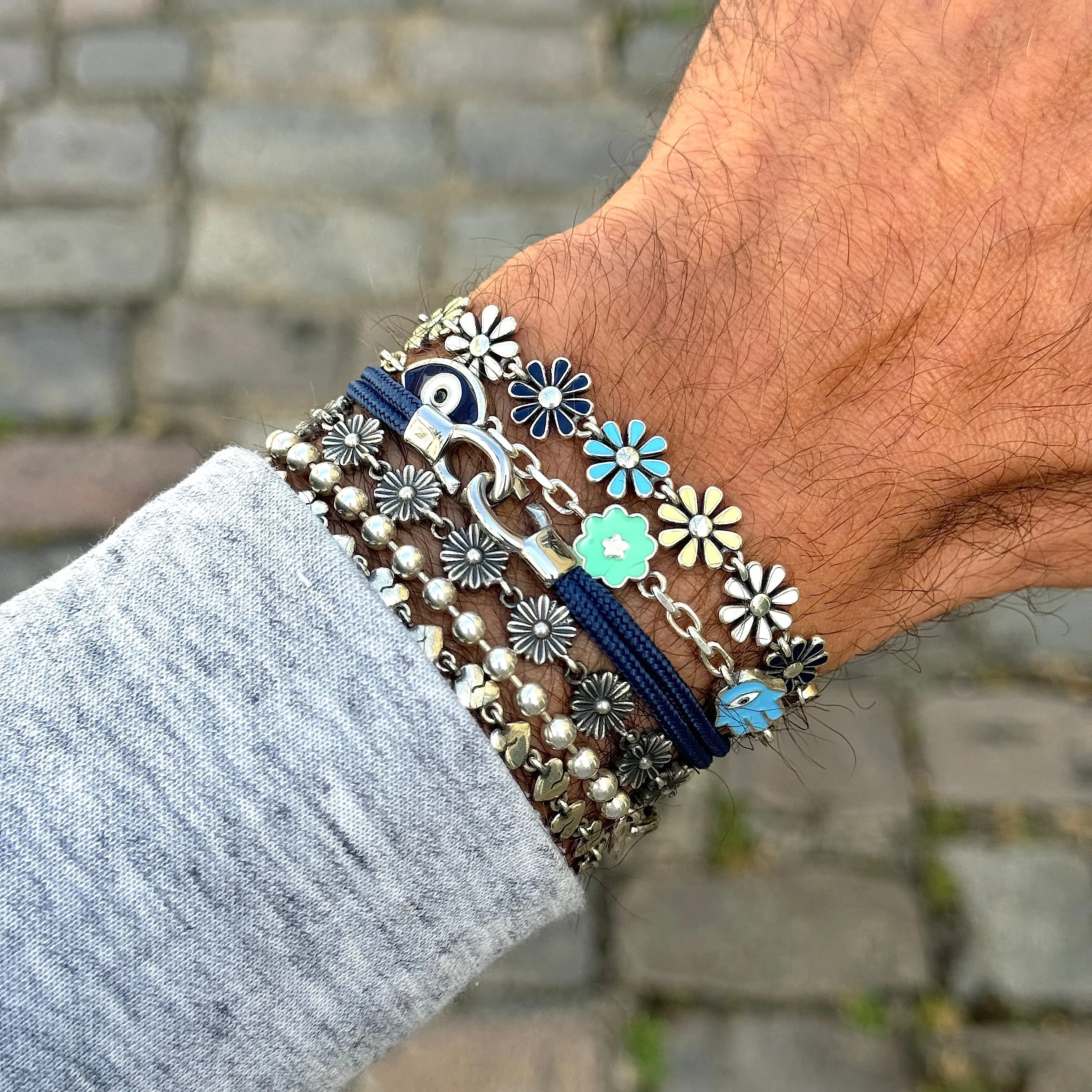 Maxi Assorted Daisy Sterling Silver Chain Bracelet