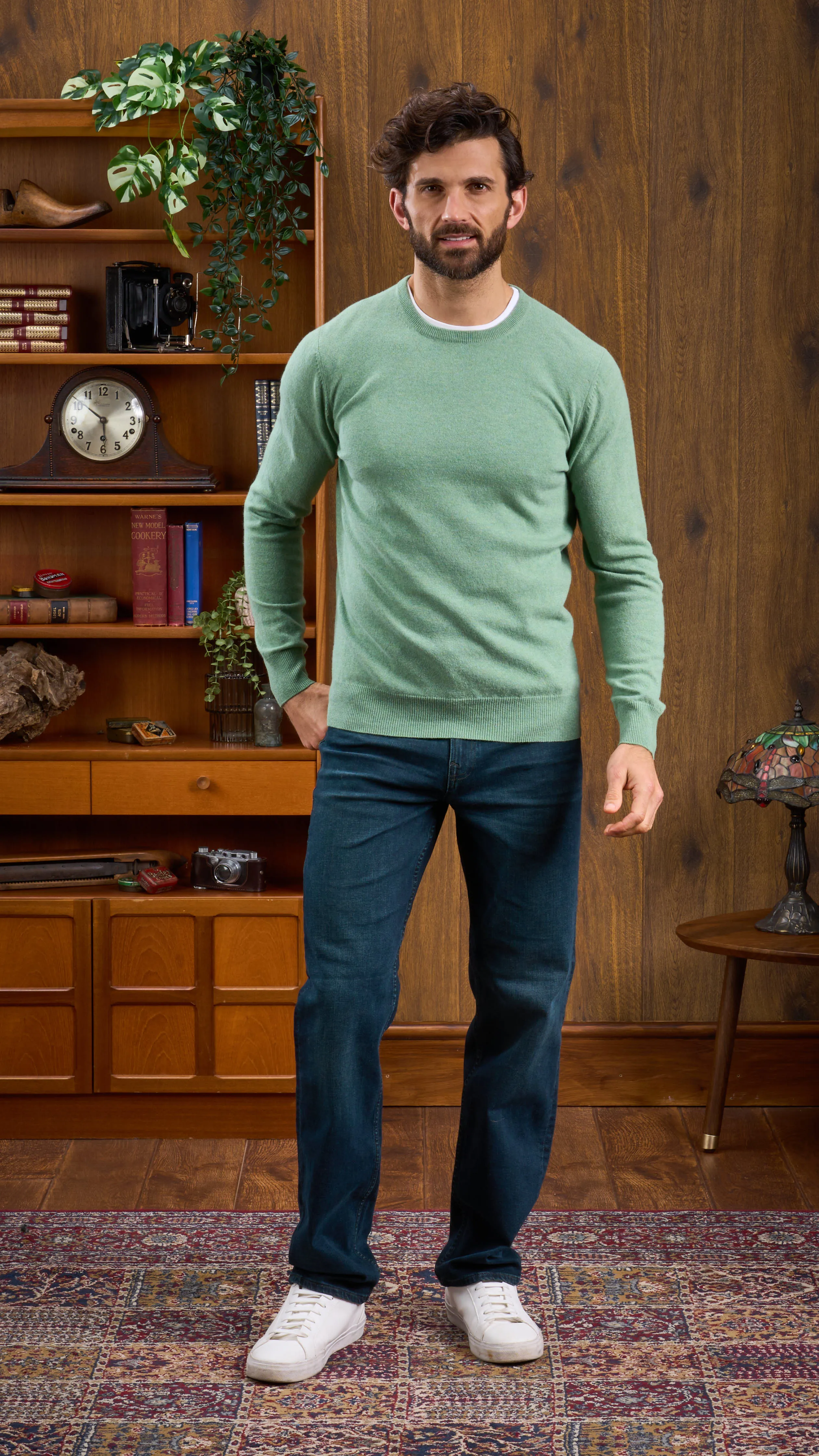 Men's Geelong Lambswool Crew Neck Jumper In Sage - Regular Fit