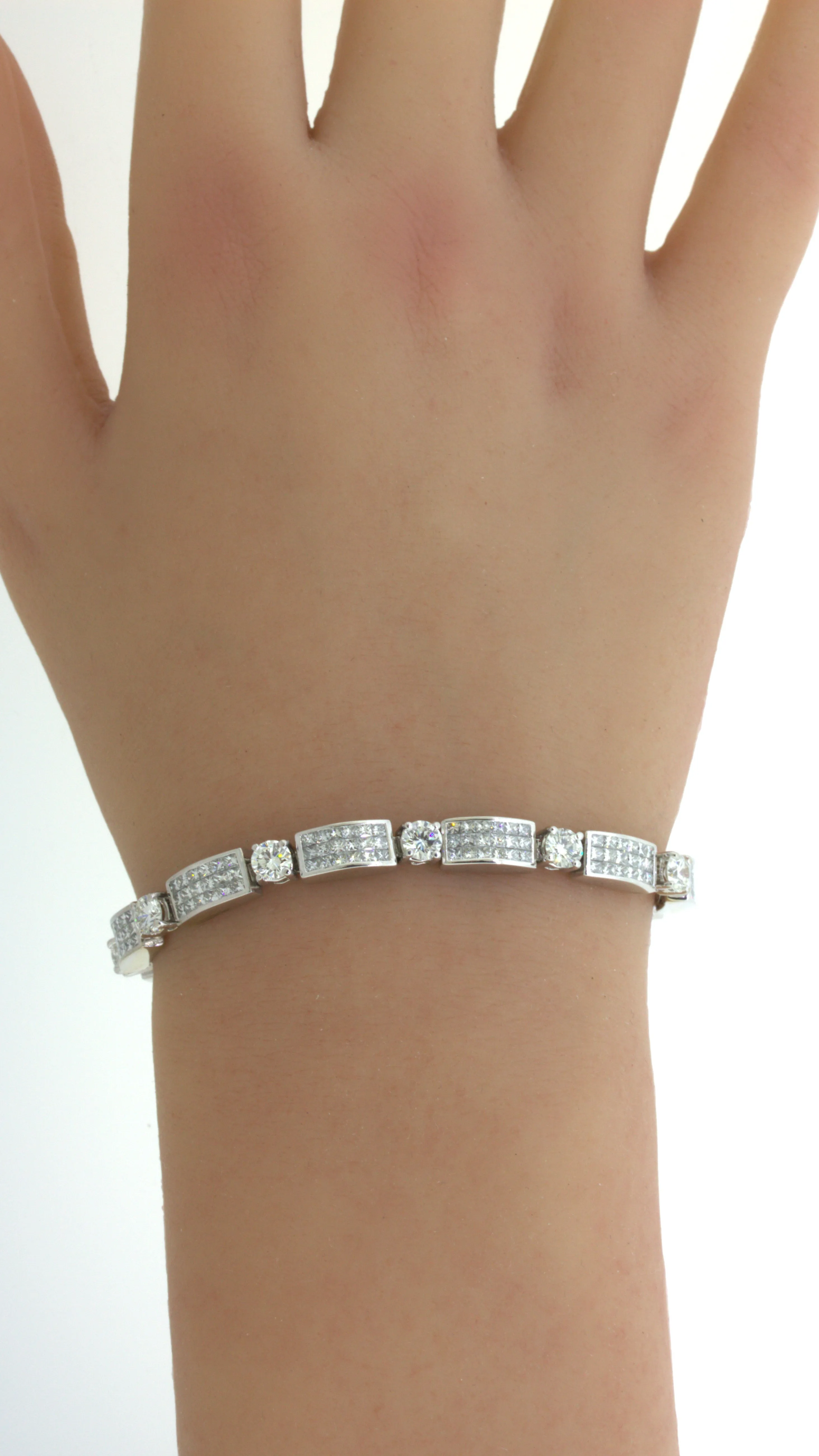 Round & Princess-cut Diamond 18k White Gold Invisible-Set Tennis Bracelet