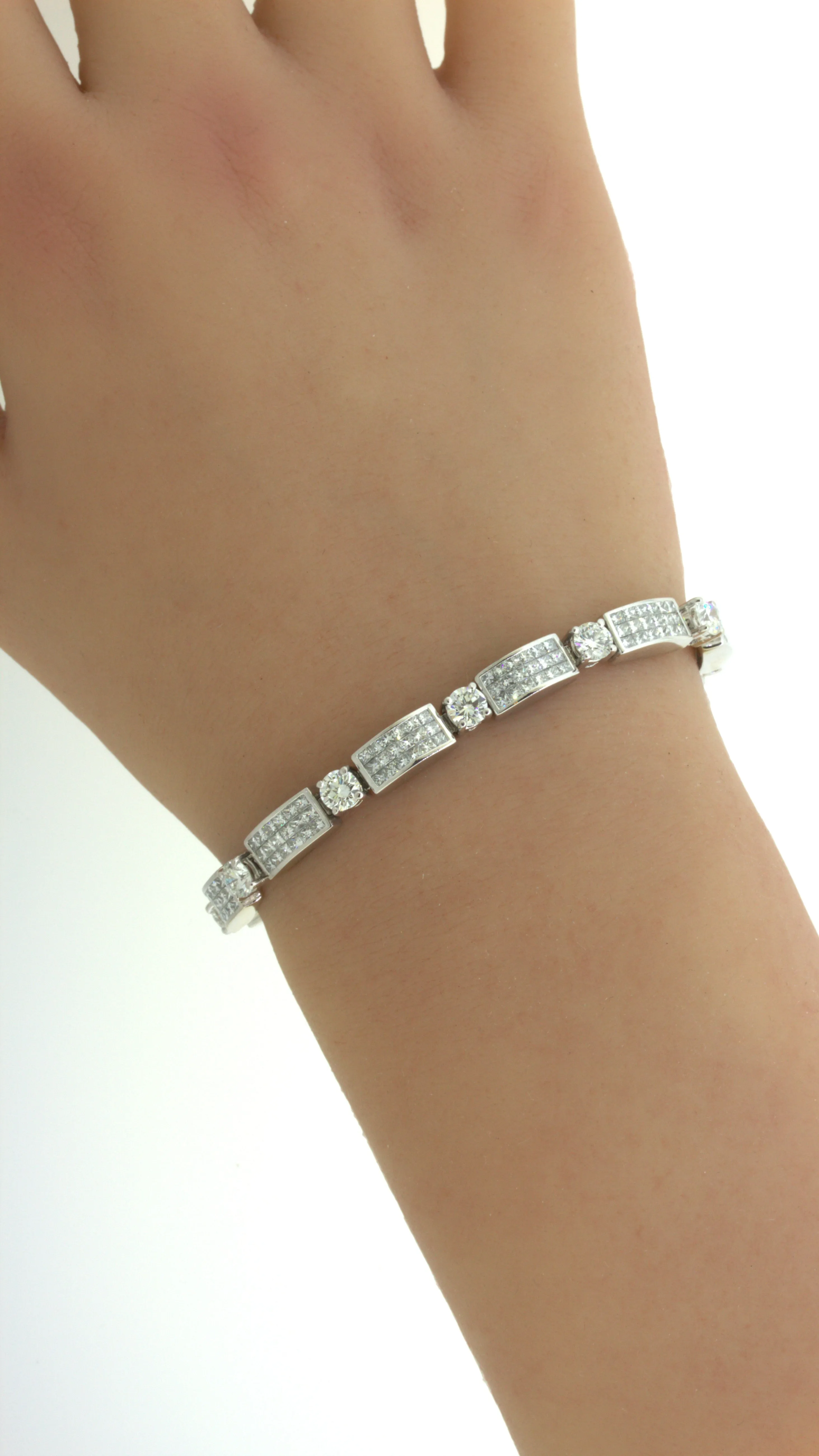 Round & Princess-cut Diamond 18k White Gold Invisible-Set Tennis Bracelet