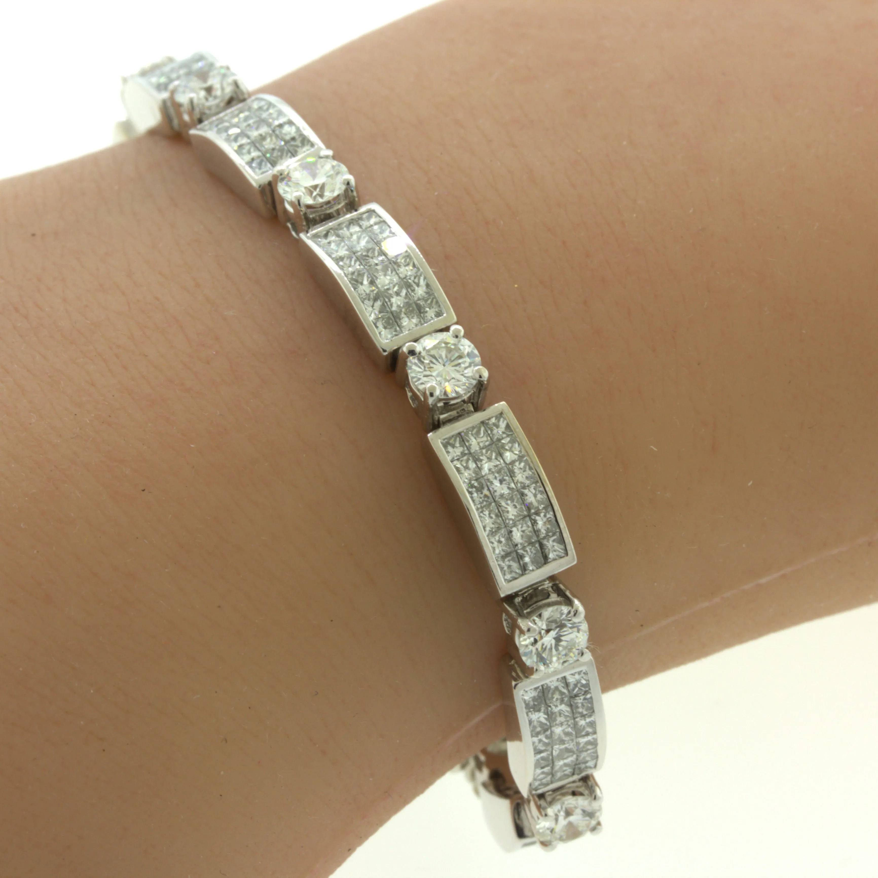 Round & Princess-cut Diamond 18k White Gold Invisible-Set Tennis Bracelet