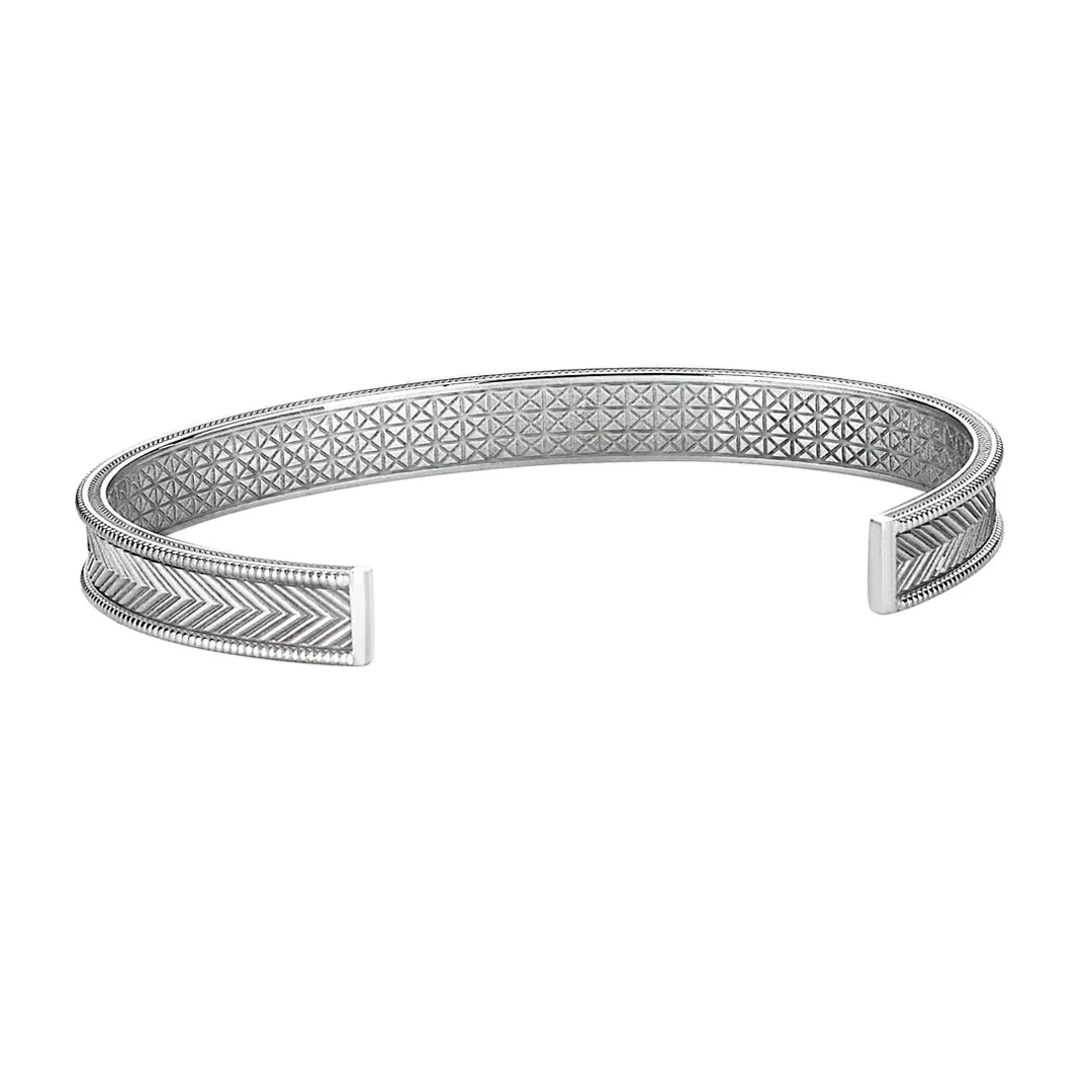 Signature Arrow Cuff in Gold